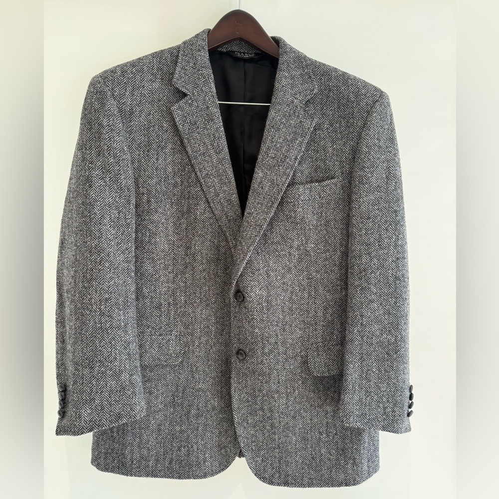 Classic Jos. A Bank Harris Tweed Gray Black herringbone Men's Blazer